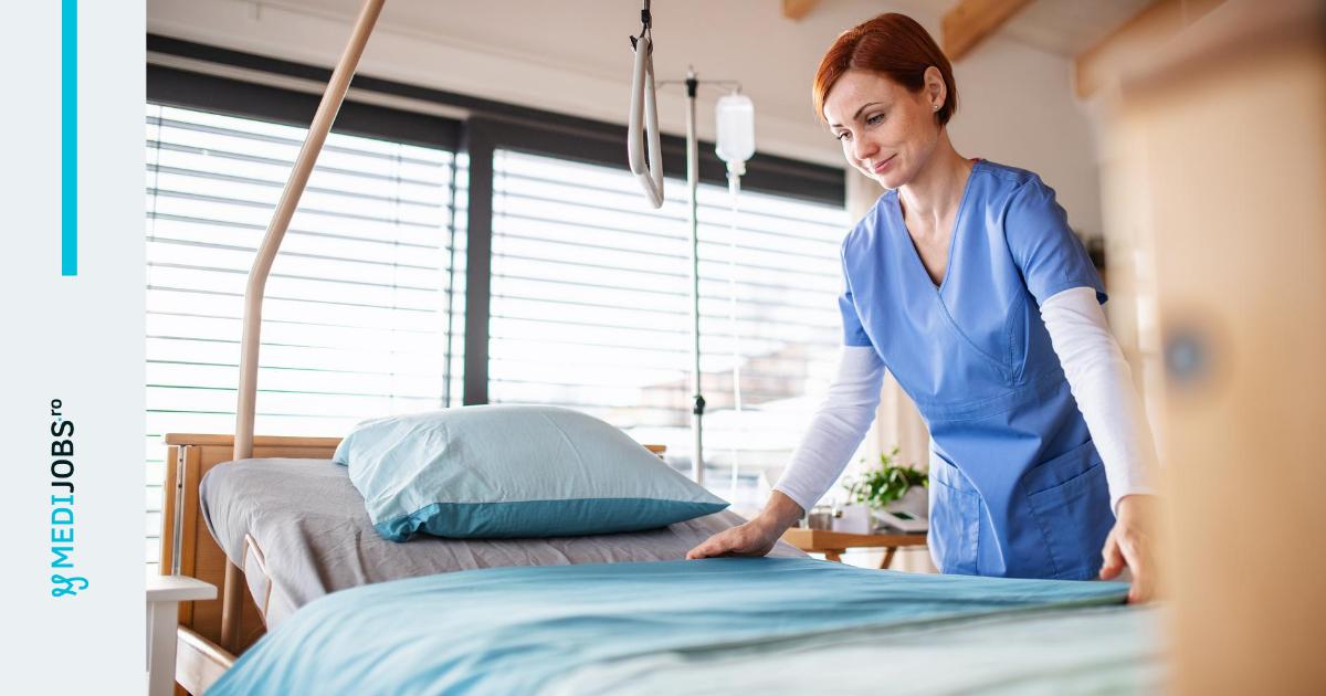 infirmiera care curata si pregateste salonul unui spital din Romania