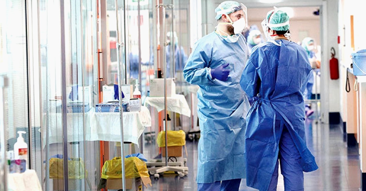 Personal medical în spital din România în timpul activității de Ziua Mondială a Sănătății